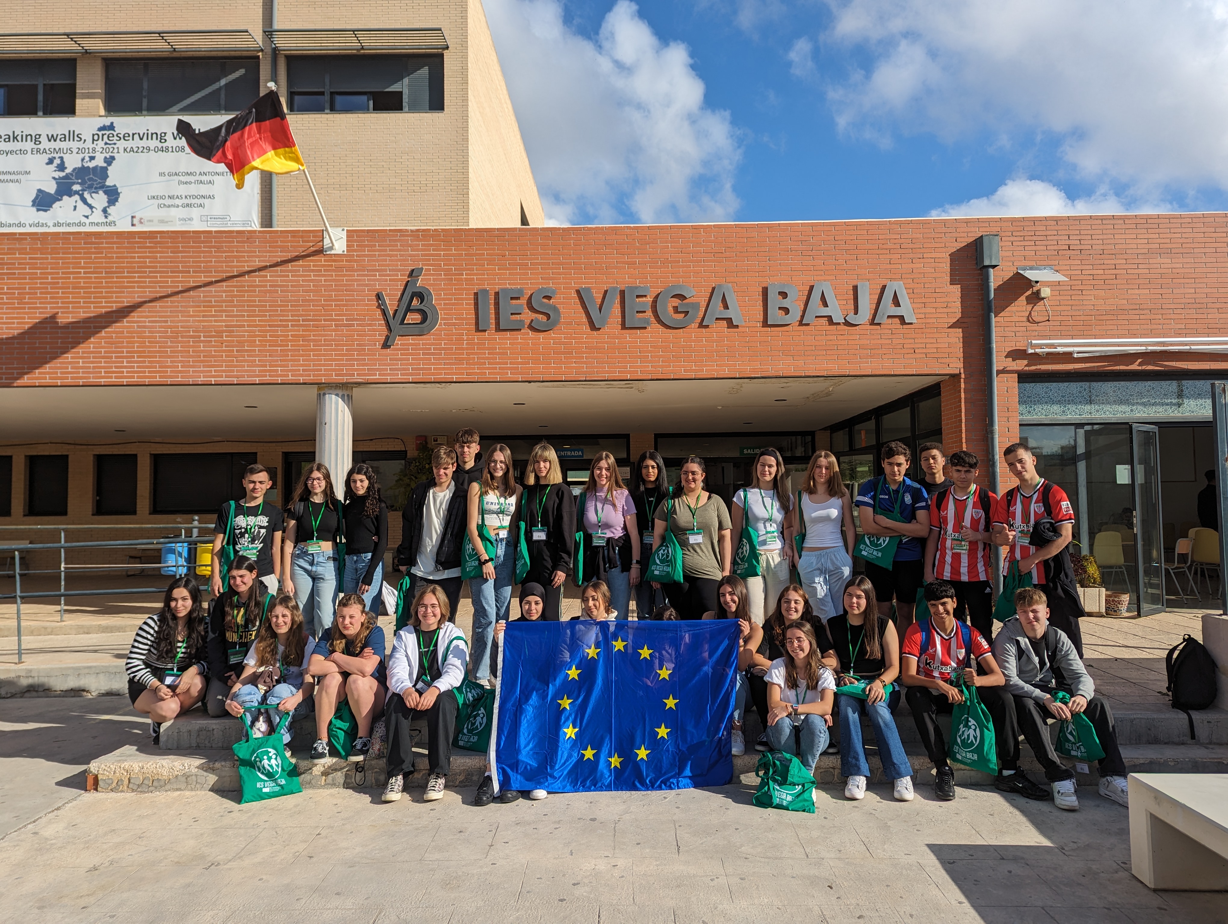 Vor der Partnerschule